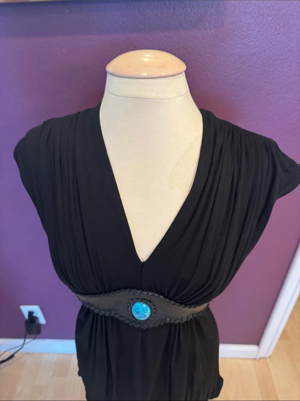 Sky Black V‑Neck Tunic with Turquoise Medallion - Picture 4 of 10